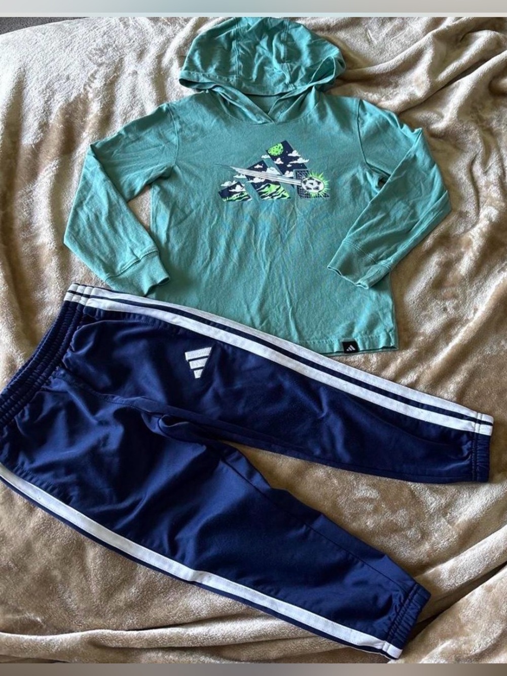 adidas Originals Youth Teal Hoodie & Navy Joggers Set